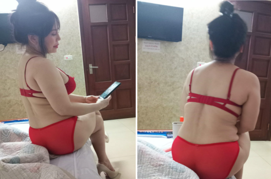 Phim nóng không che chị U40 vú to căng tròn